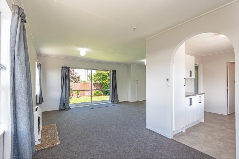 Fresh and modern, superb value for money!64438101773059114