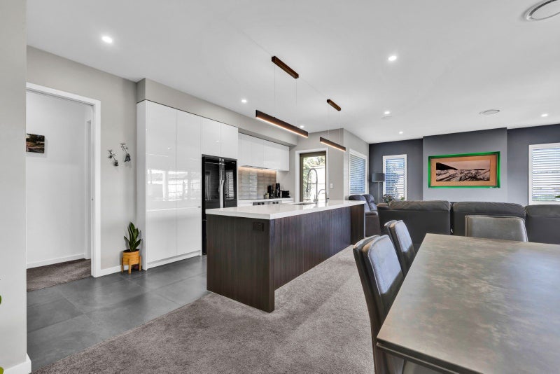 This is the one you've been waiting for!64438732194307112