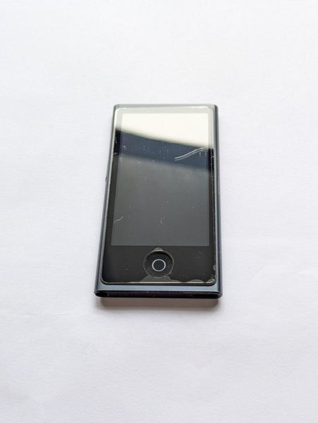iPod nano 7th Gen, 16GB Carousel 2