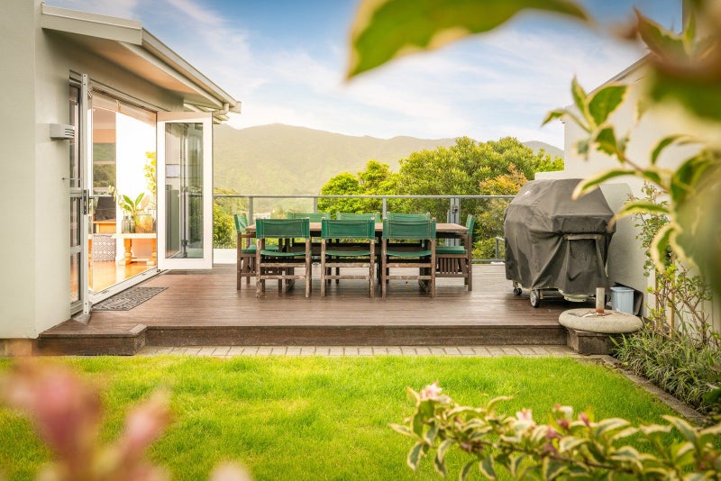 4 BEDROOM STUNNER WITH SUN & VIEWS64439043345155113