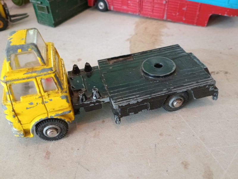 DINKY TRUCK YELLOW Carousel 2