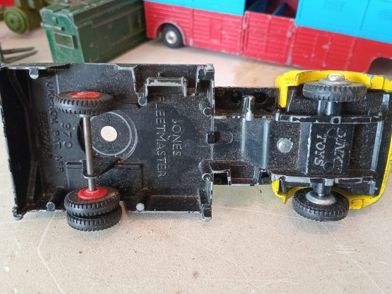 DINKY TRUCK YELLOW Carousel 4
