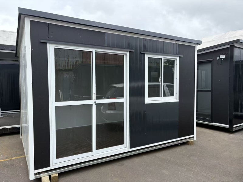 Portable cabin assembled 3.75m*2.55m second hand (sell as it, where is ) Carousel 1