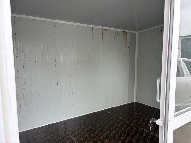 Portable cabin assembled 3.75m*2.55m second hand (sell as it, where is ) Carousel 4