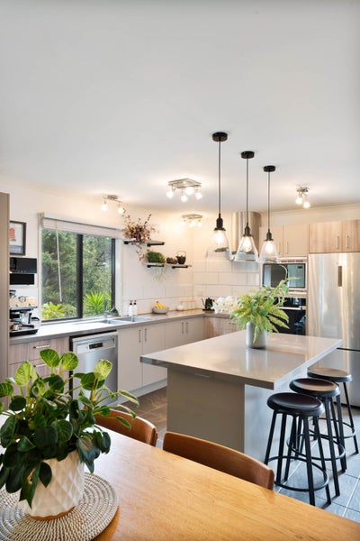 Stylish Family Retreat - Your Slice of Paradise64439450606978112