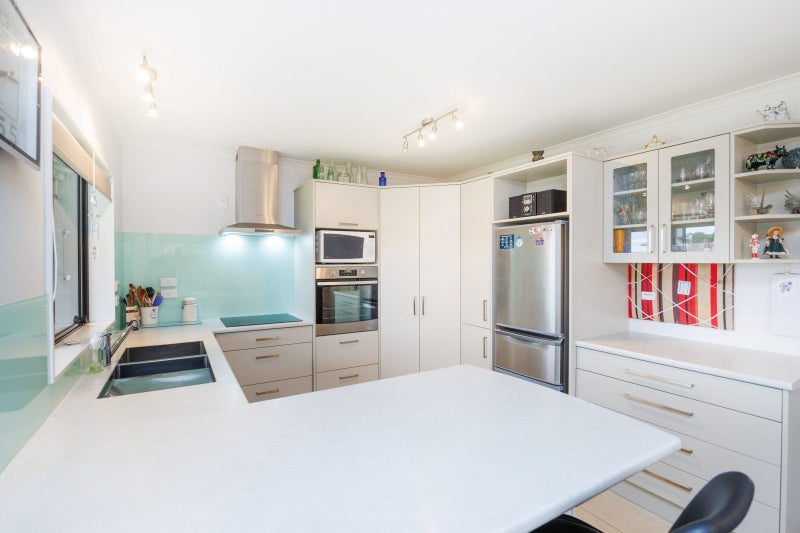 Warwick Street gem!64439656678274112