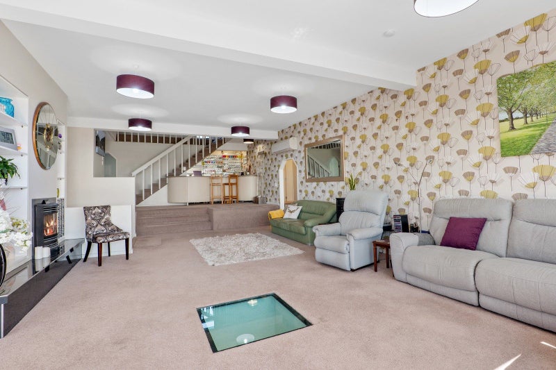 Grand family entertainer with panoramic views64439848888065114