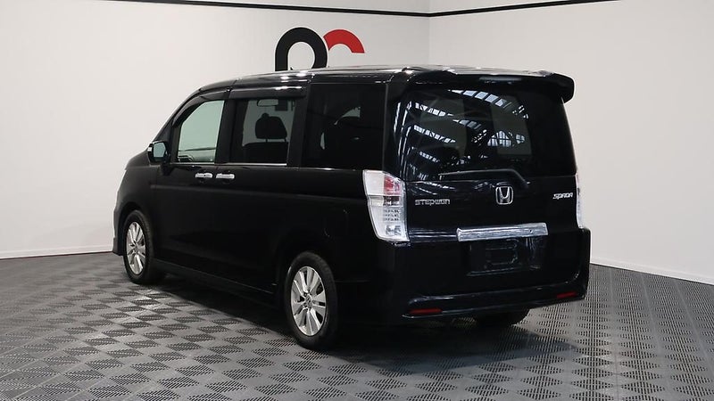 2012 Honda Step Wagon Spada64594989702273114