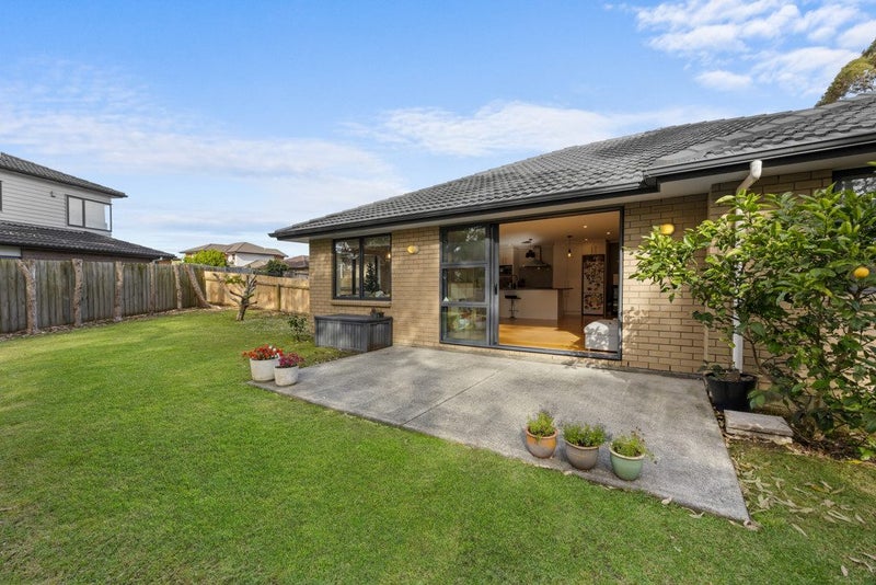 Brick & Tile Single-Level Family Home64440048658178114