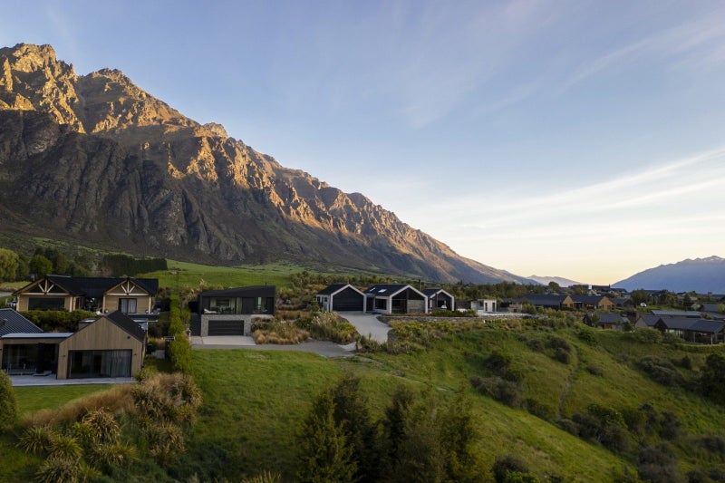 Expansive Ridgetop Section on Rockburn64440048642049110