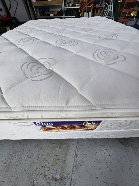 Queen Base, Mattress, Electric blanket, Sheets & Duvet64440197854979110