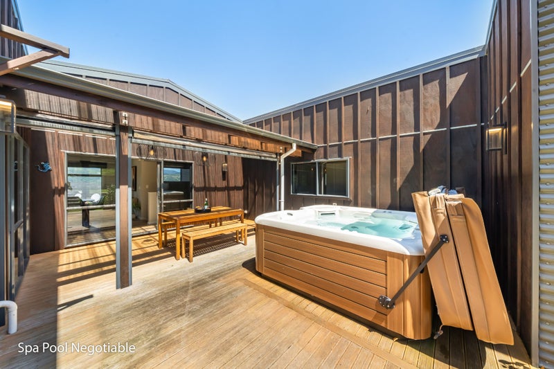 Vendors are moving South!64517626125826112