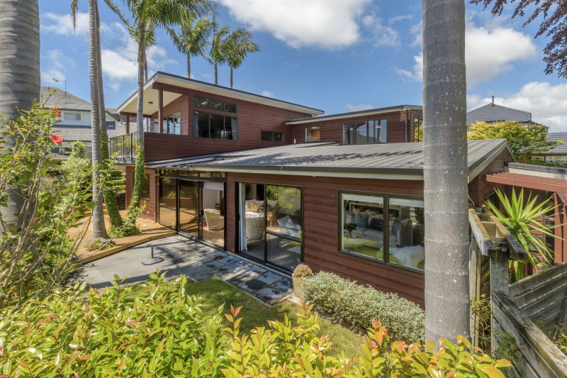 Serenity and Style in Early Matua64447777389059110