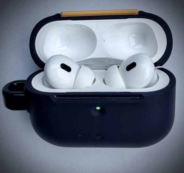 Apple AirPods Pro 2 Near New plus Free Case & Extras!64441314752771110