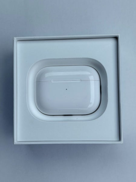 Apple AirPods Pro 2 Near New plus Free Case & Extras!64441314752771114