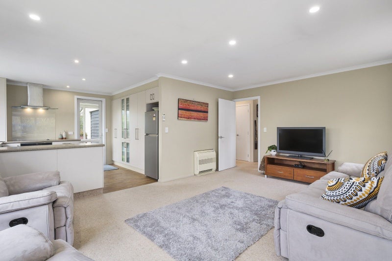 Smart Design, Effortless Living + Bonus Sleepout64440457315458114