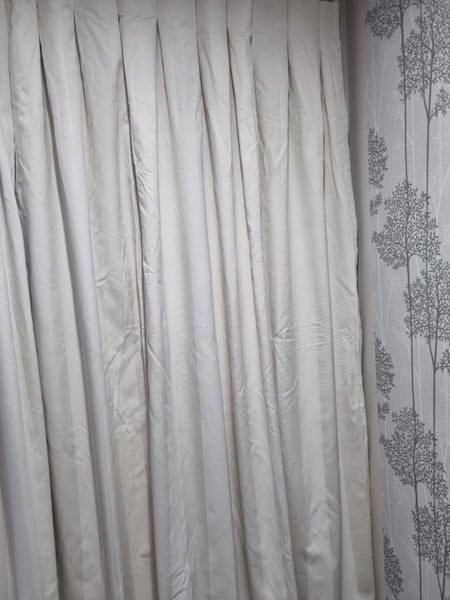 NEW Dutch Pleated Professionally Done Thermal Curtains Carousel 1