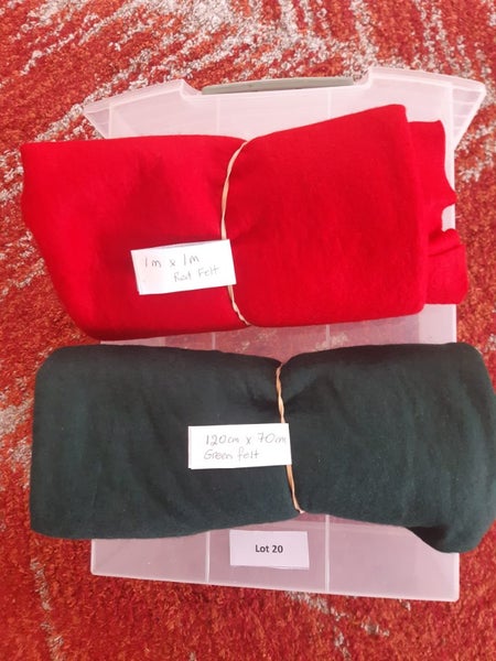 Red & Green Felt - Lot 20 Carousel 2
