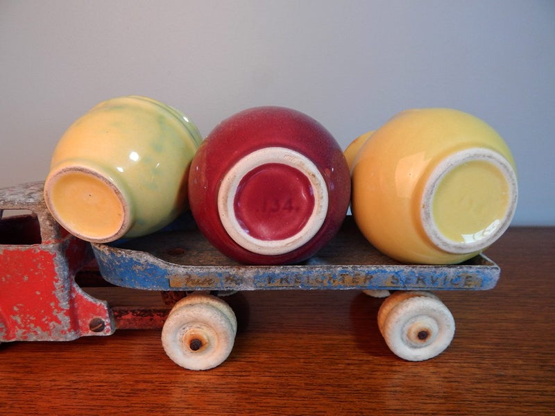 =GORGEOUS Crown Lynn MINI VASES X3= Carousel 3