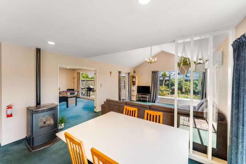 Family haven in the heart of 'Point'64441150570626112