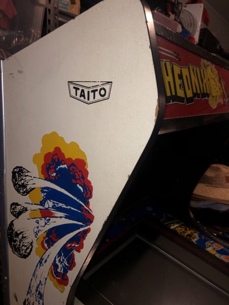 Stand up arcade console Carousel 4