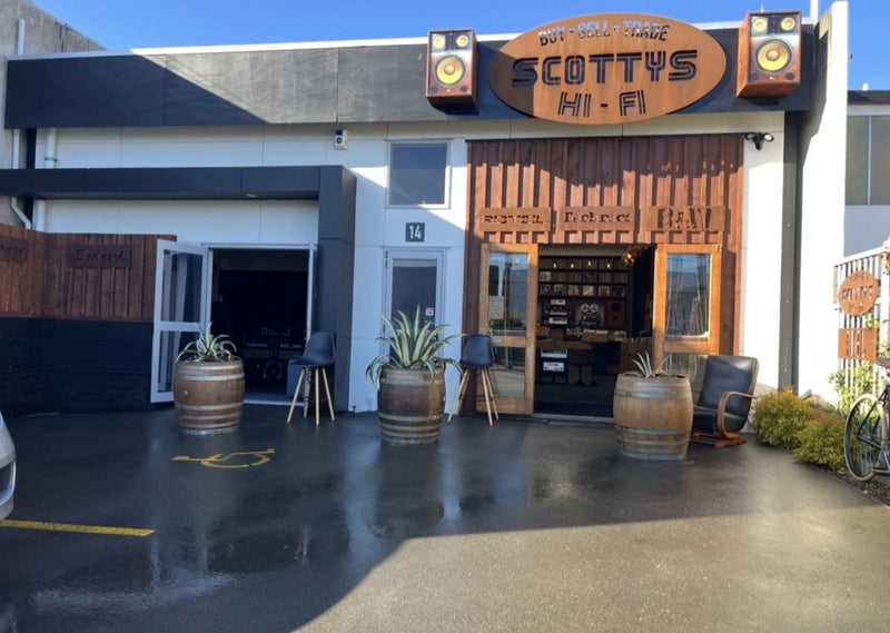 Scotty’s Wax Box - Holds 50 + LPs Carousel 6