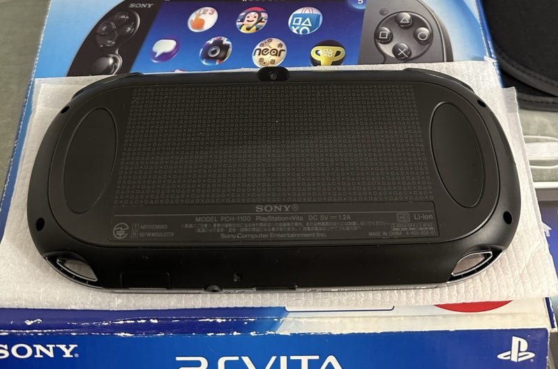 PS Vita PCH-1100 – Crystal Black (Boxed) | 64GB | Fully Set Up64442985243265112