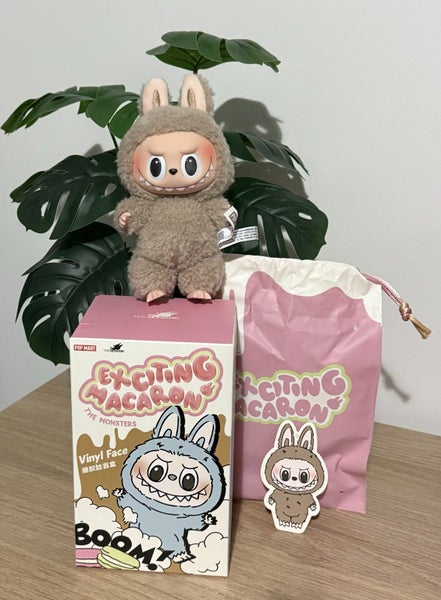 THE MONSTERS EXCITING MACARON V1 LABUBU-POP MART-TOFFEE-BRAND NEW! Carousel 1