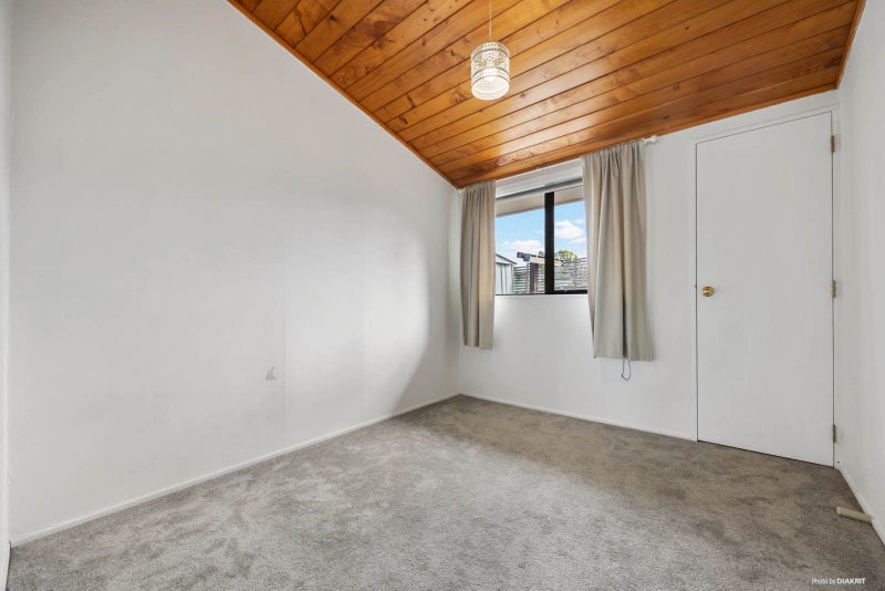 Location & Convenience — Move in Before Christmas!64444545558914110