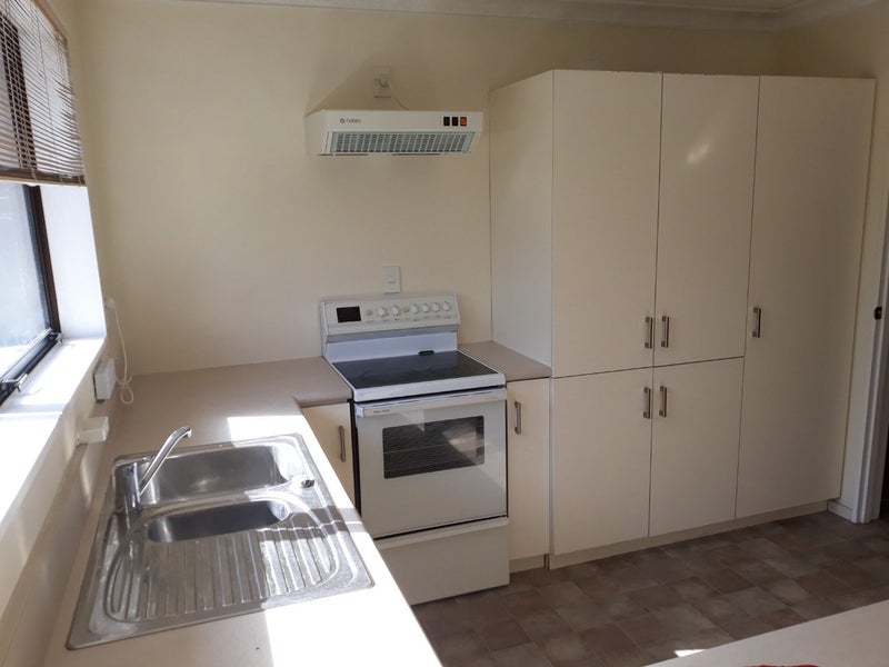 Burnside, 3 bedrooms64447368145537114