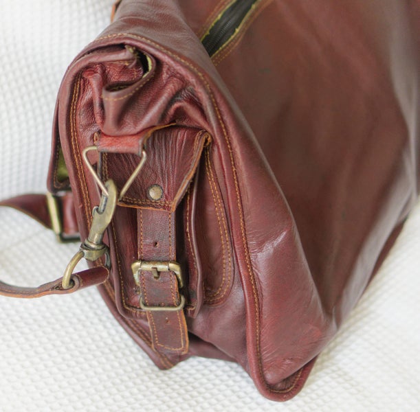 Leather Briefcase64447486943747111