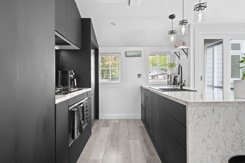 Character & Comfort – Zoned for HBHS...64447671420289114