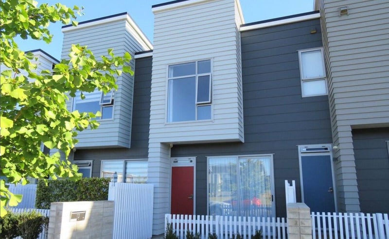 Hobsonville, 2 bedrooms64447777336449110