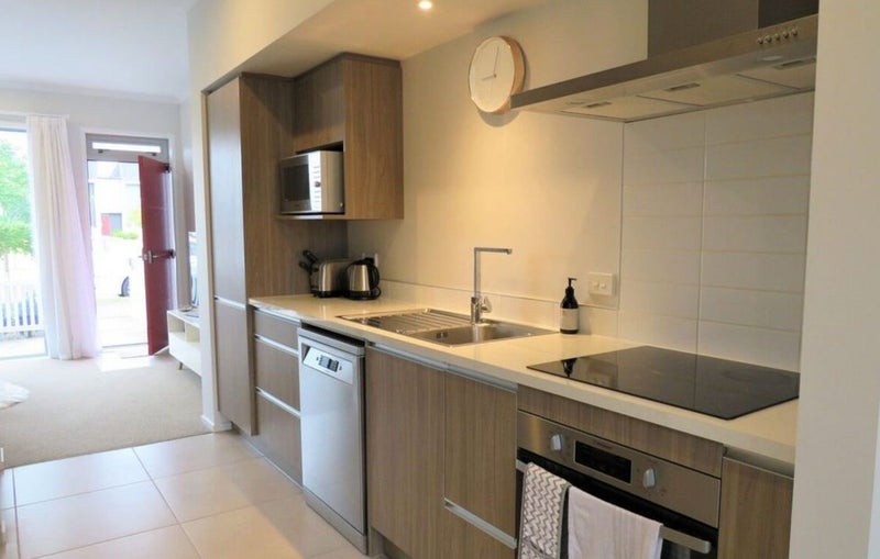 Hobsonville, 2 bedrooms64447777336449113