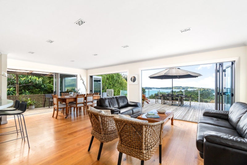 Sea, space, serenity64447777435650113