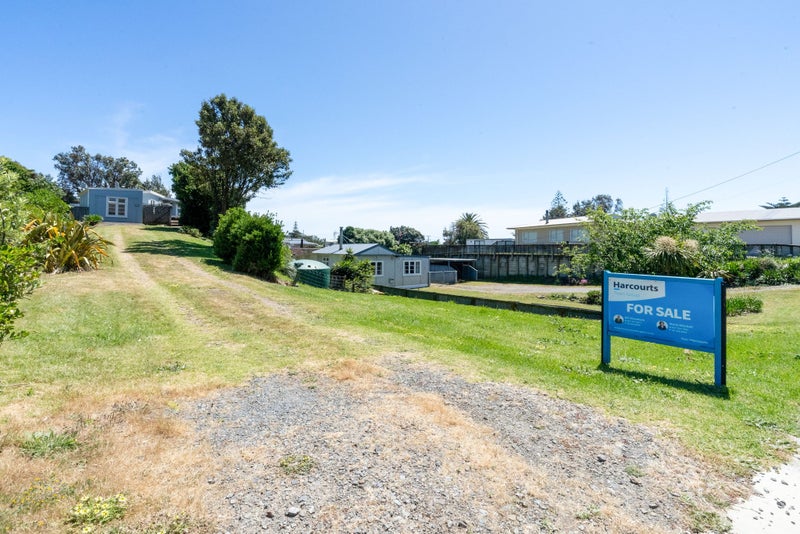 Home with a view64447869942659112