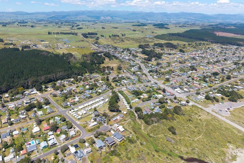 Home with a view64447869942659114