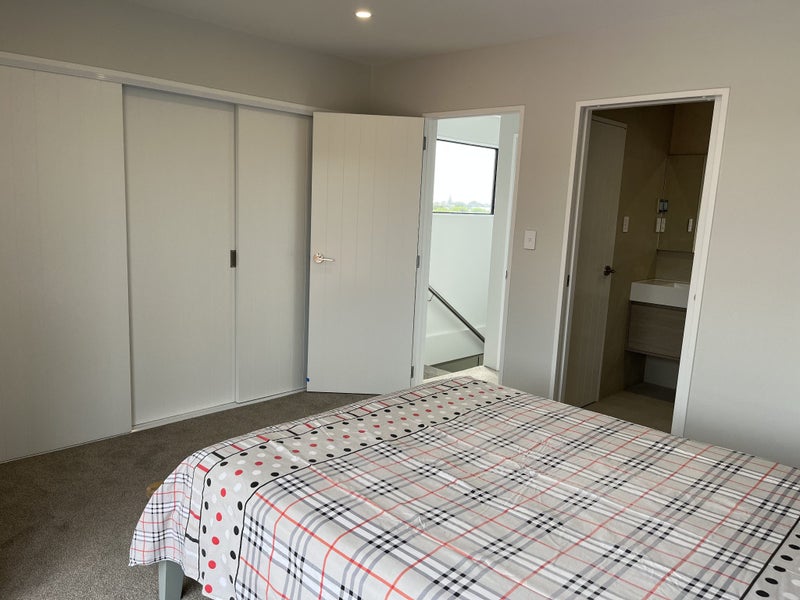 Takapuna, 4 bedrooms64447909761410110