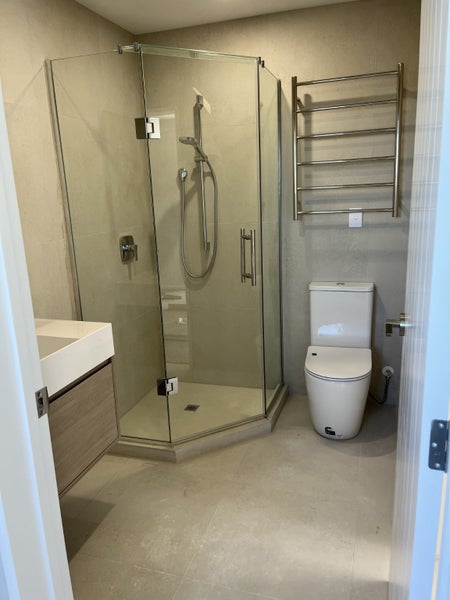 Takapuna, 4 bedrooms64447909761410111