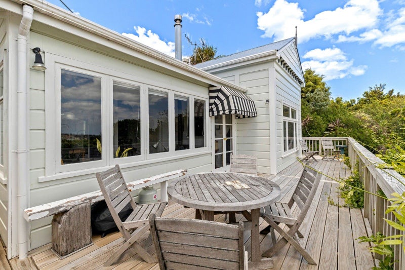 Honey on Hipango64447870070273112