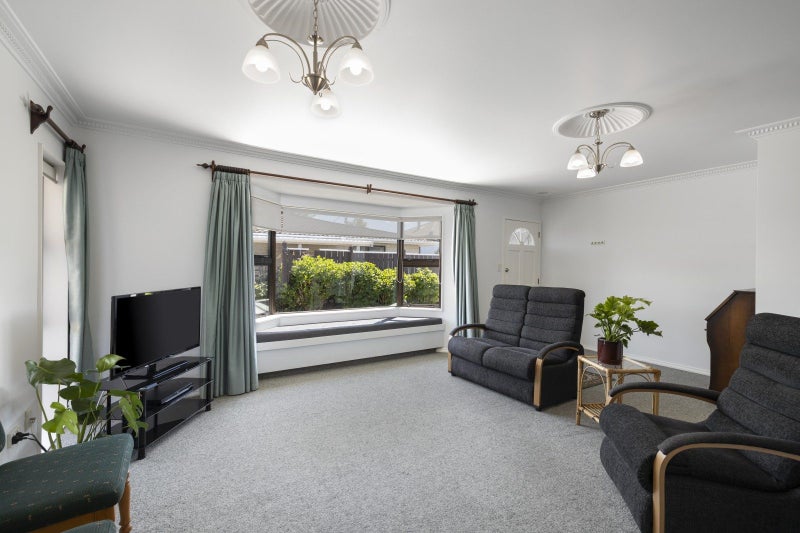 A Private Lansdowne Hideaway64447963264769111