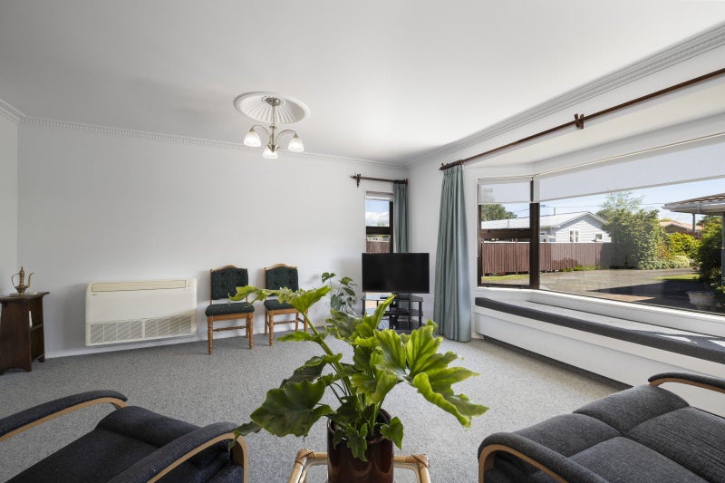 A Private Lansdowne Hideaway64447963264769113