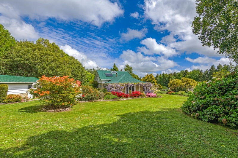 Park-like and private64448068750209114