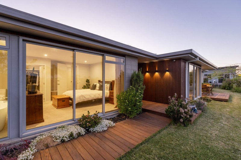 Elevated Elegance, Endless Views64448161369858112