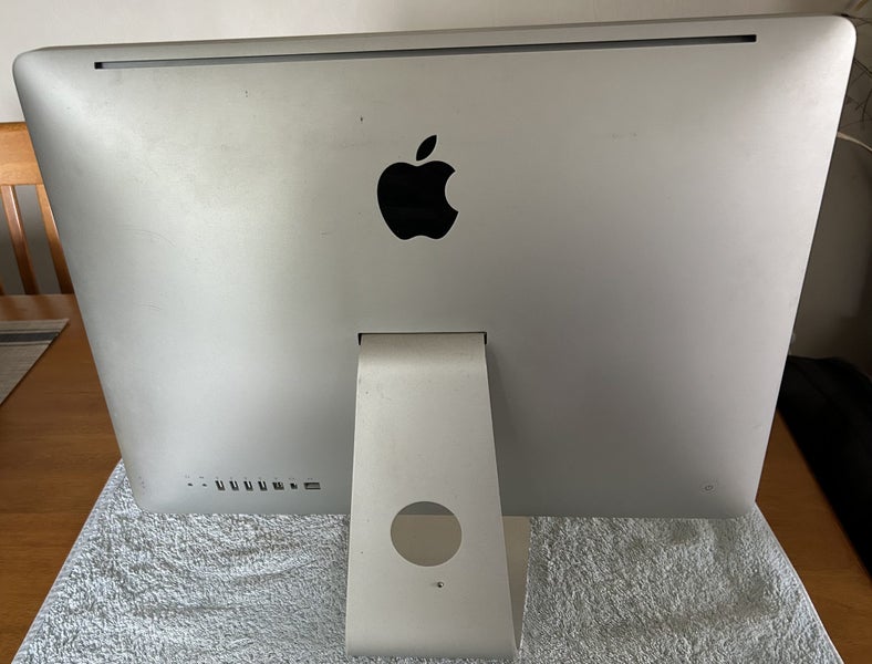 iMac 21.5" Mid 2010 Parts Carousel 2