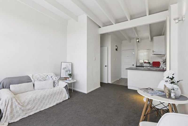 Fabulous View and NO Body Corp!64448267721985113