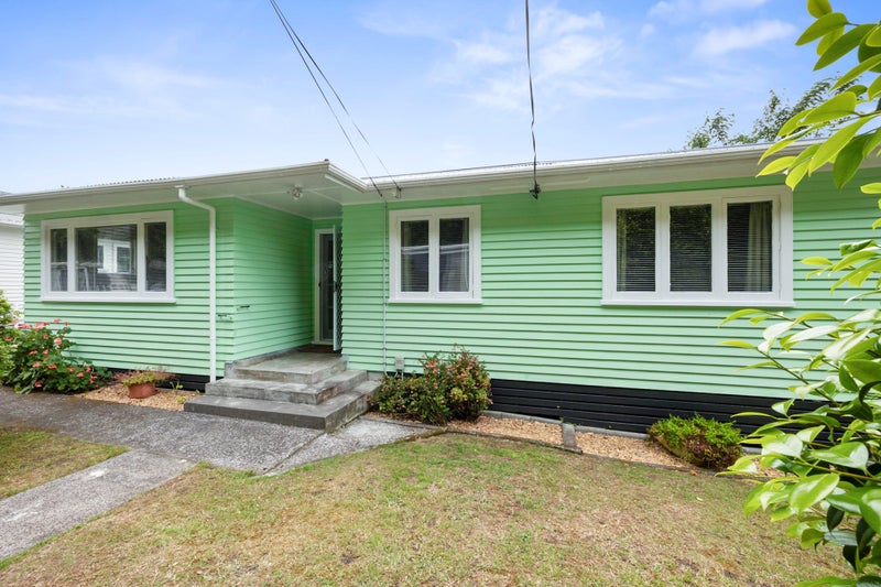 MUST VIEW ON SEAVIEW64448360041731113