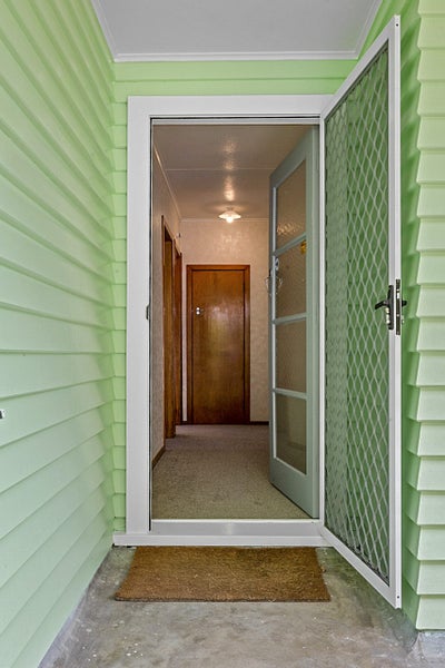 MUST VIEW ON SEAVIEW64448360041731114