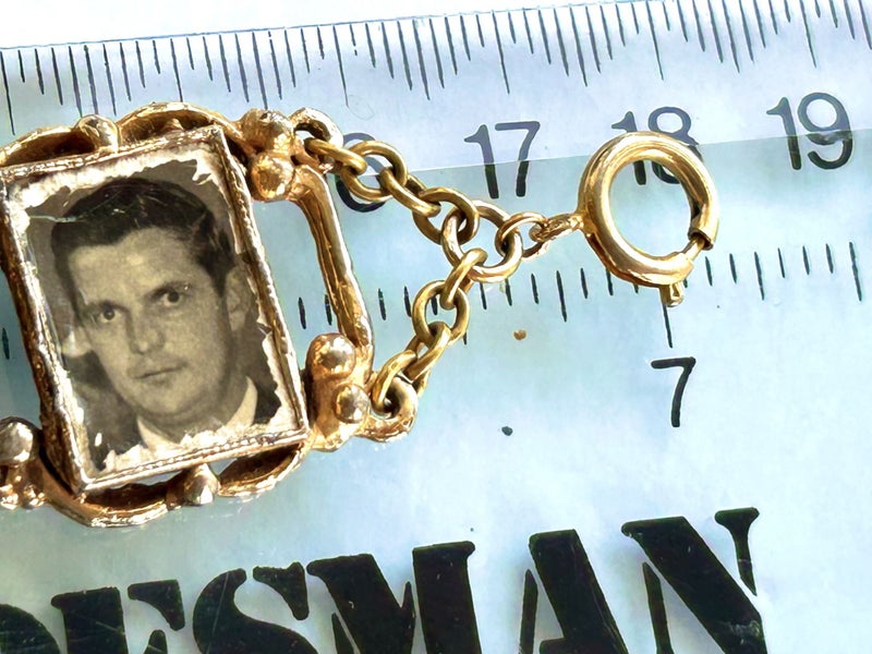 vintage portrait photo panel bracelet gilded brass 1940s Carousel 8
