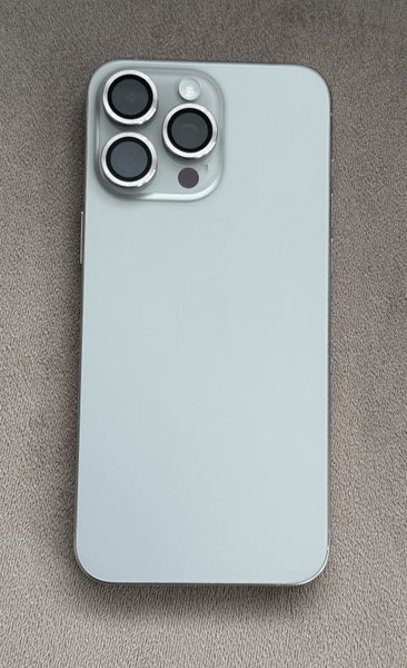 iPhone 15 Pro Max 256GB64448612352131113